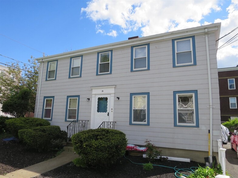 Building Photo - 30 Linden Ave