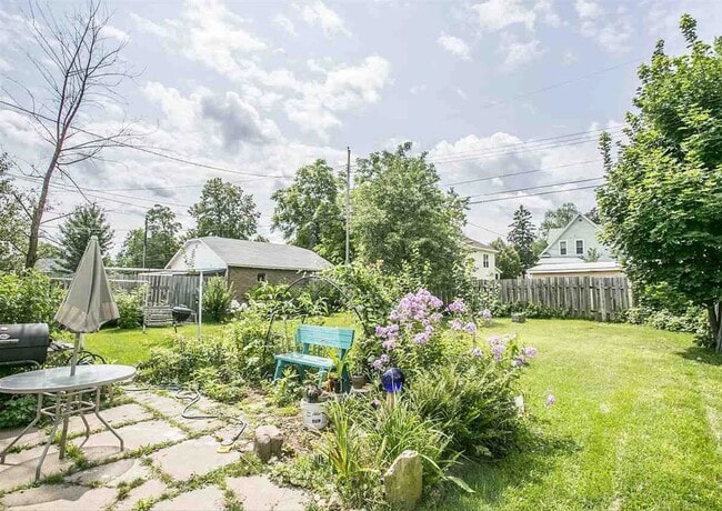 Building Photo - Click the “Apply Now” button or email wapmrentals@gmail.com for a prompt response.