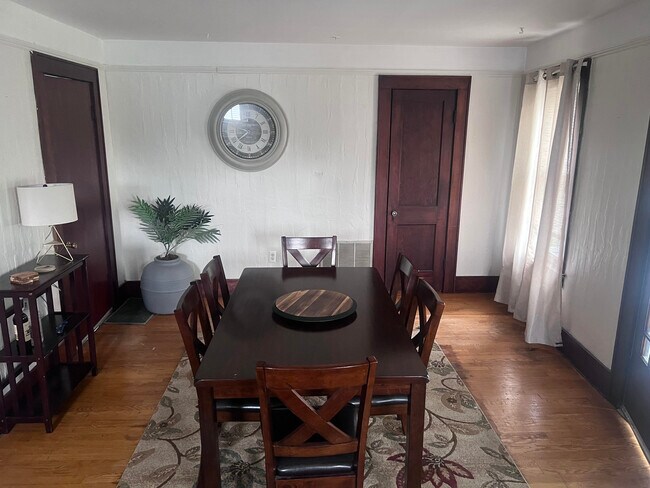 dining room area - 534 Kenwick Dr