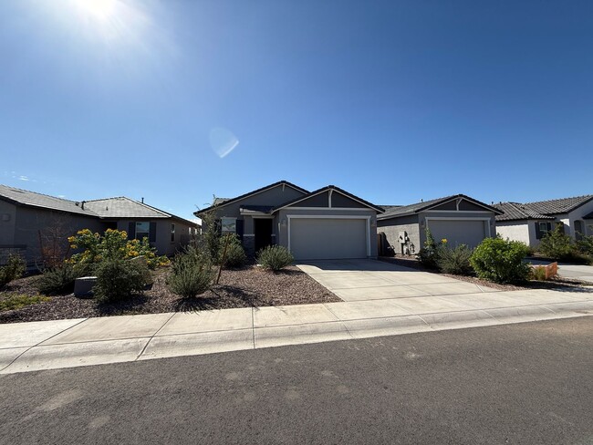 Building Photo - Bella Vista Farms 3 bedrooms!!