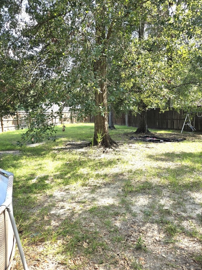 Building Photo - 415 Co Rd 758