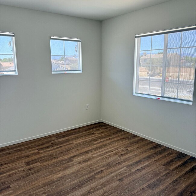 Building Photo - 11712 Sebastian Rd