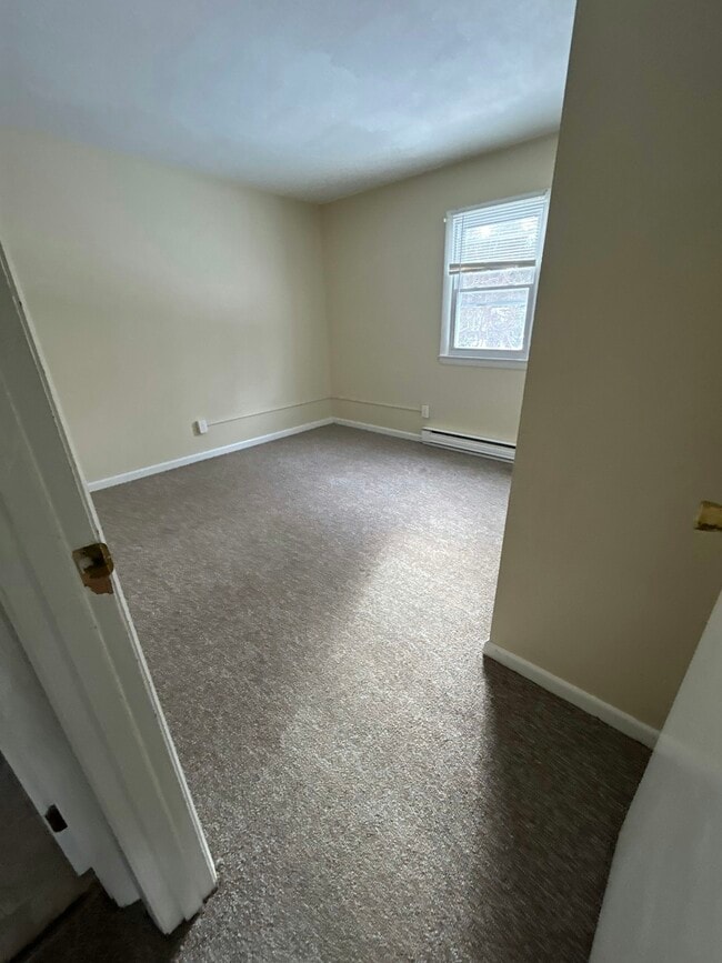 Building Photo - 17 Winter St