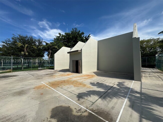 Building Photo - 11467 SW 109th Rd