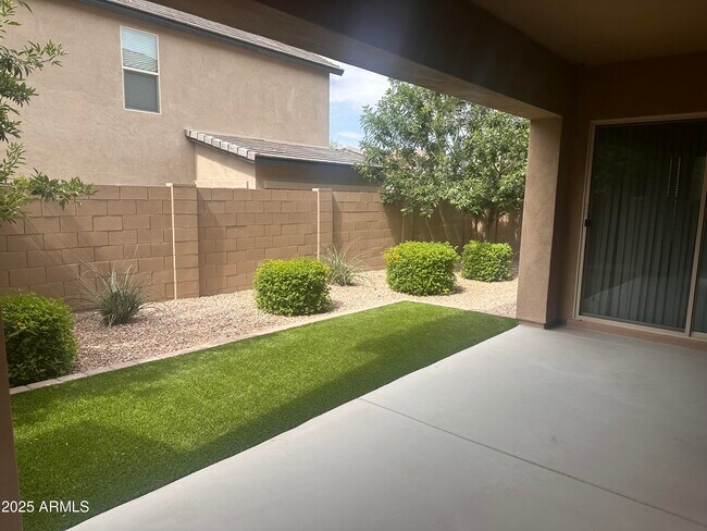 Building Photo - 6511 E Villa Maria Dr