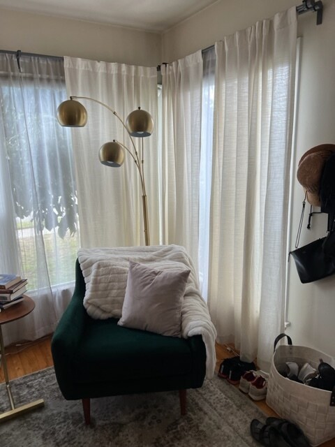 Living Room Pic2 - 2048 Colby Ave