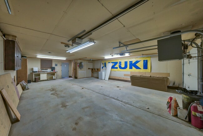 Building Photo - 1008 N 7th St