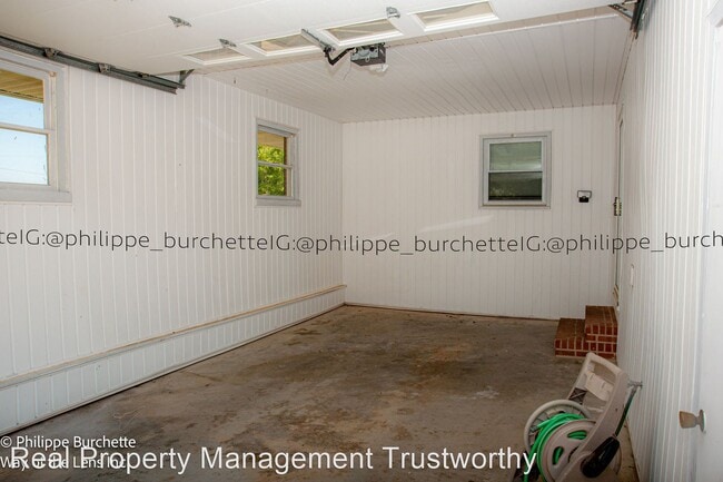 Building Photo - 2 br, 1.5 bath House - 4714 Allensville Road,