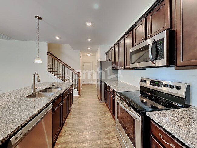 Building Photo - 460 Bluewater Dr