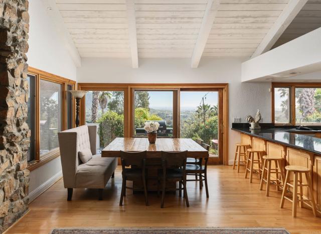 Building Photo - 20780 Fortuna Del Norte