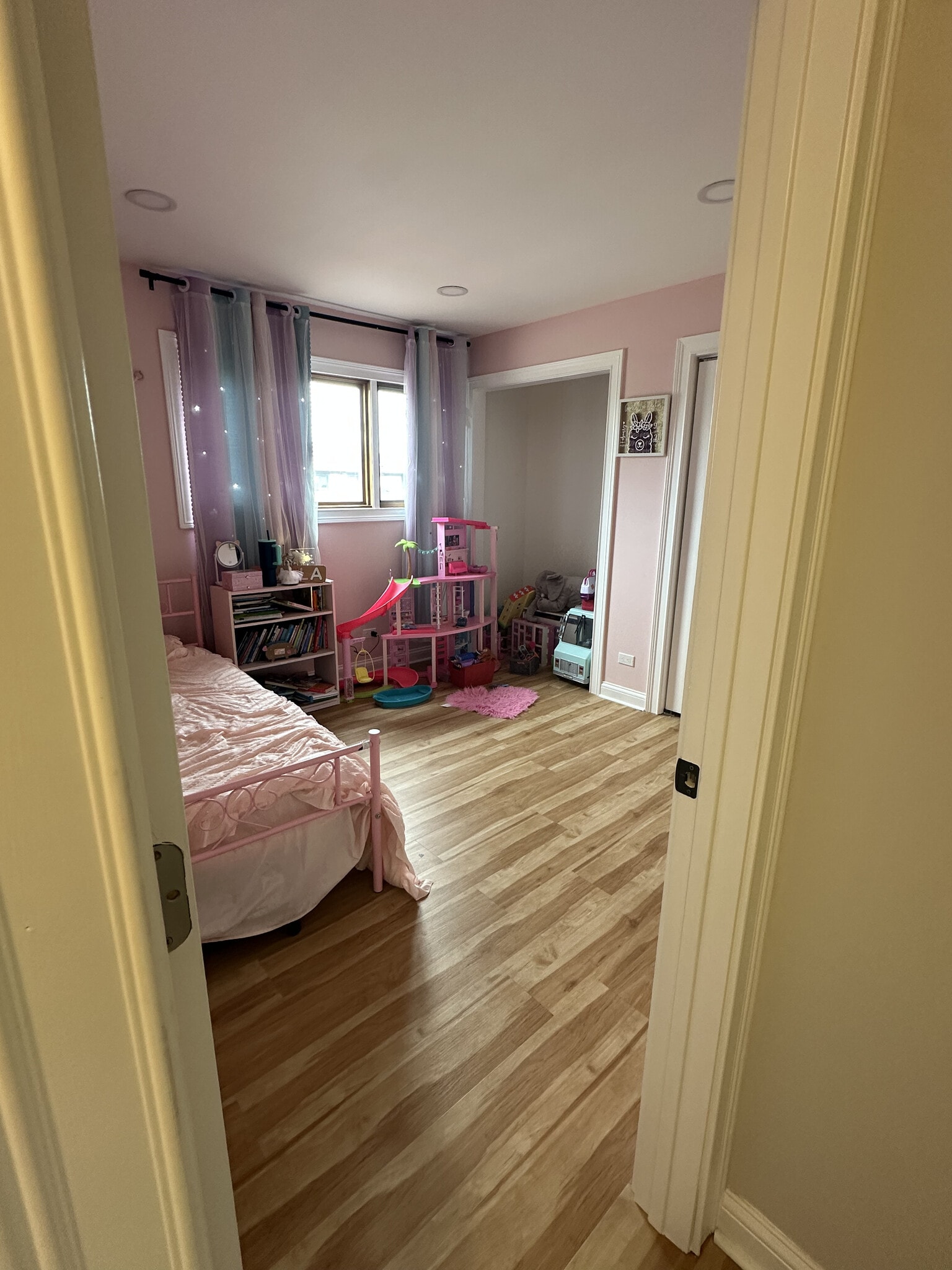 Third room - 7881 Sheffield Dr