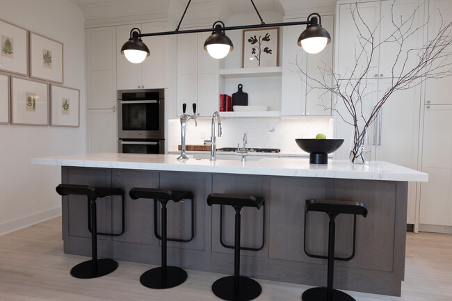 Building Photo - 19 Weeds Landing