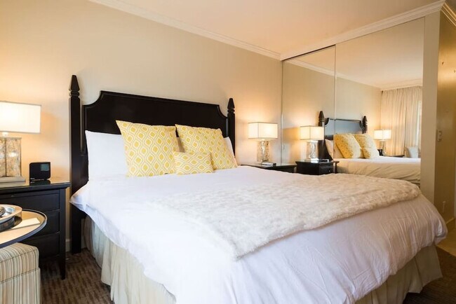 Building Photo - 662 Cottage Dr