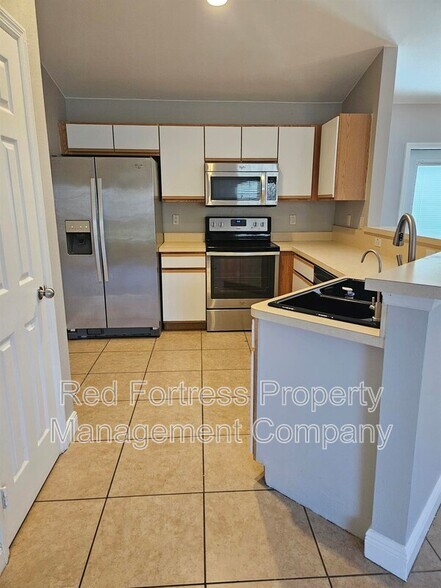 Building Photo - 2707 26th St W