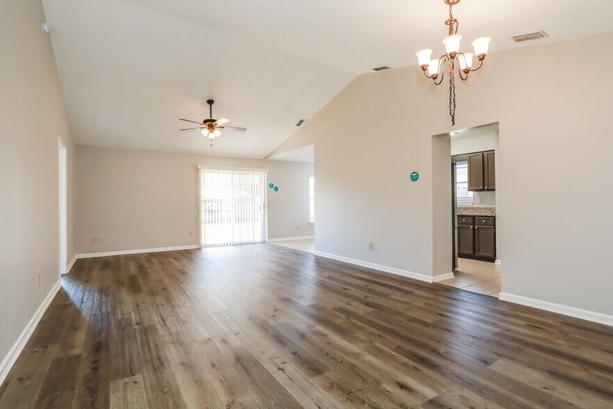 Building Photo - 3257 Fox Squirrel Dr