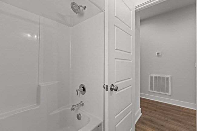 Building Photo - Beautiful 2 Bedroom/2 Bath in Chatham Park with garage!