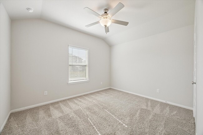 Building Photo - 10008 Deussen Ln