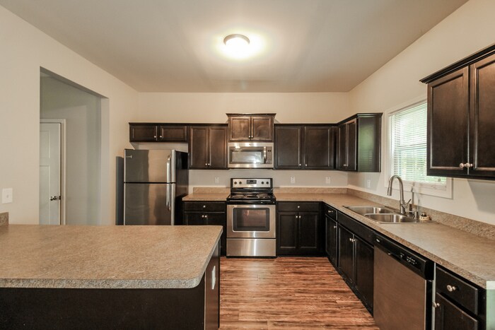 Building Photo - 408 Pearl St