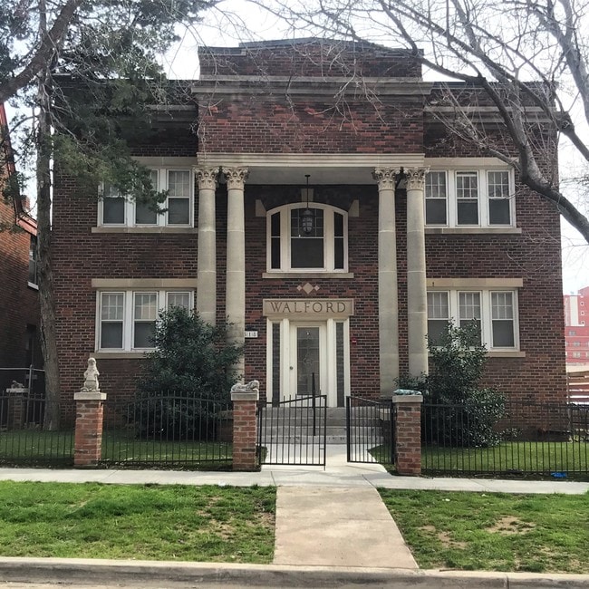 Building Photo - 518 NW 12th St