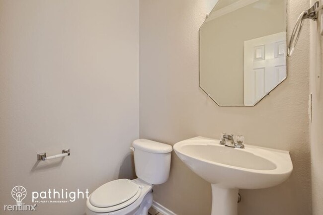 Building Photo - 3 br, 2.5 bath House - 105 Fazio Dr UNIT