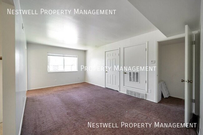 Building Photo - 8455 S Westridge St