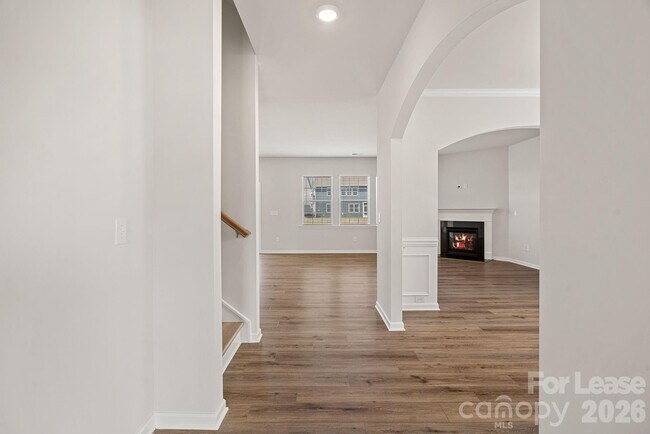 Building Photo - 1423 Caracara Ct