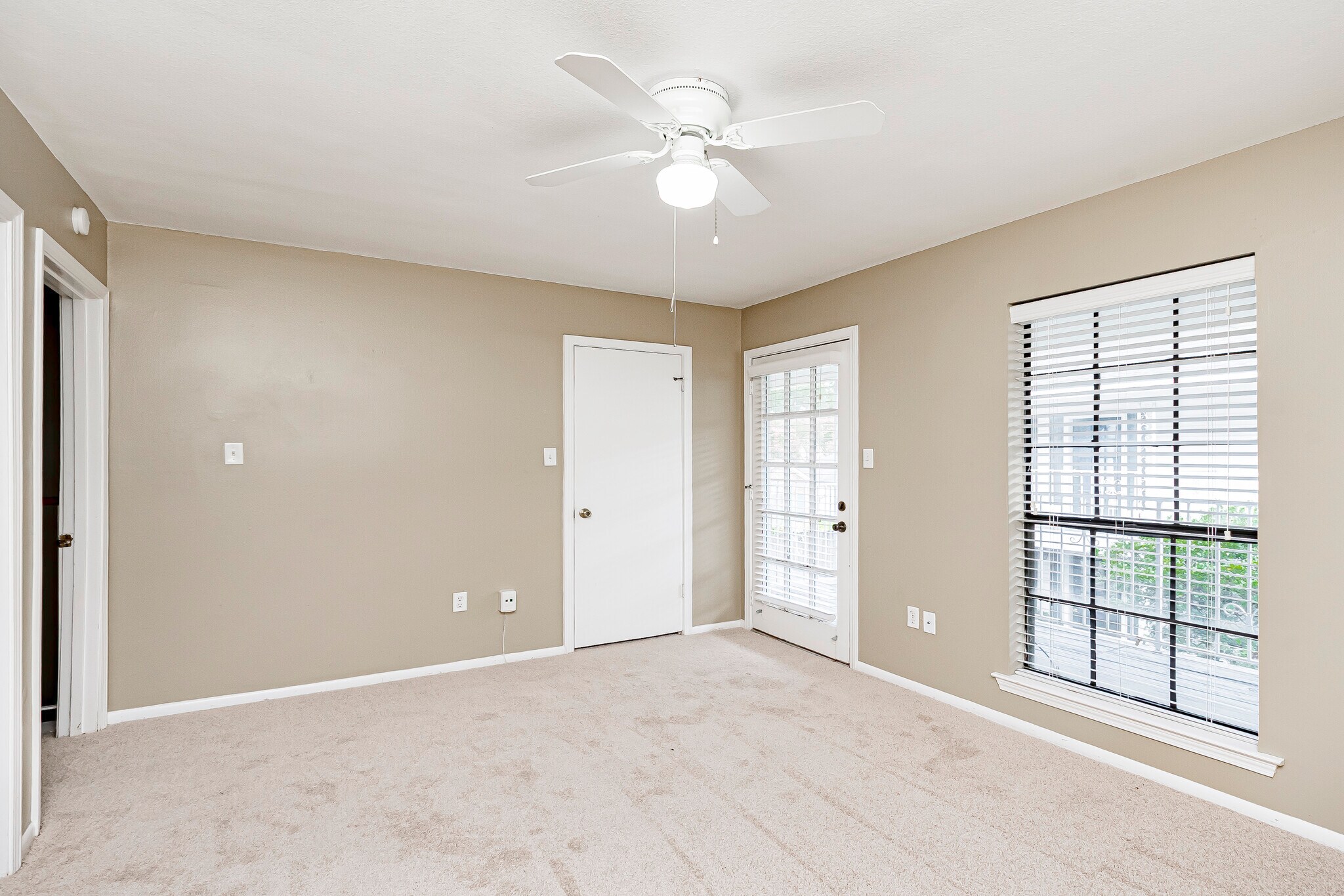 Building Photo - 4352 Stumberg Ln