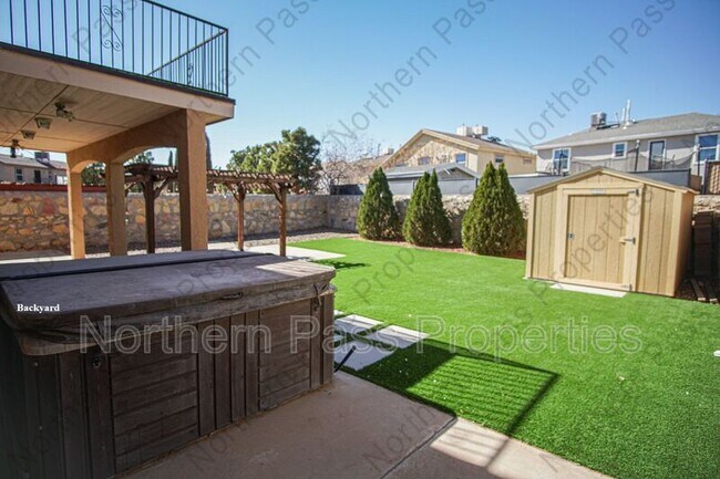 Building Photo - 12941 Tierra Salas Dr