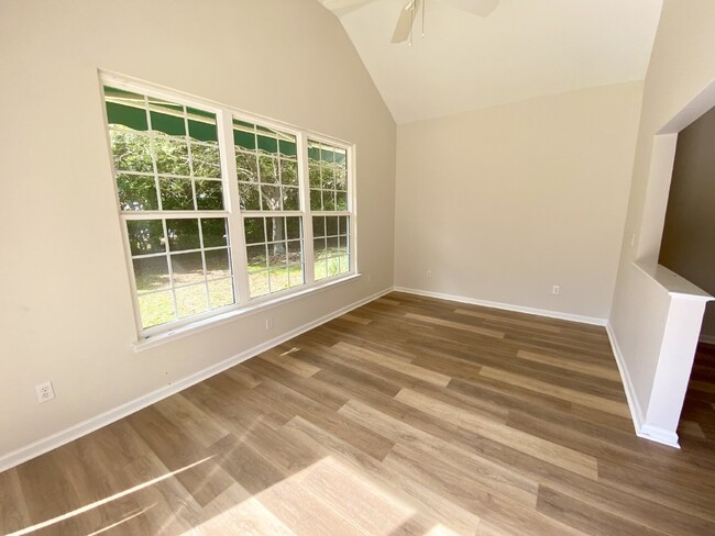 Building Photo - Wake up to a Golf Course View at this Home...