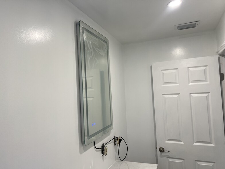 Building Photo - 4011 N 38th St