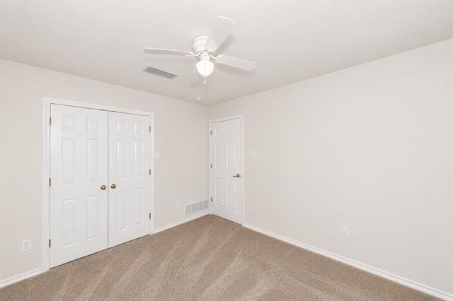 Building Photo - 2230 Park Hurst Dr