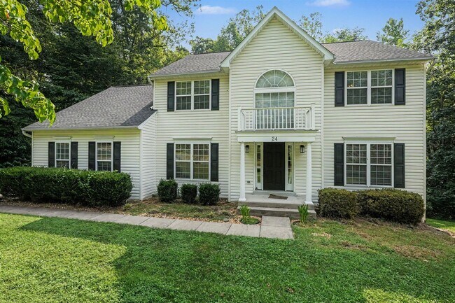 Building Photo - 24 Crestwood Ln