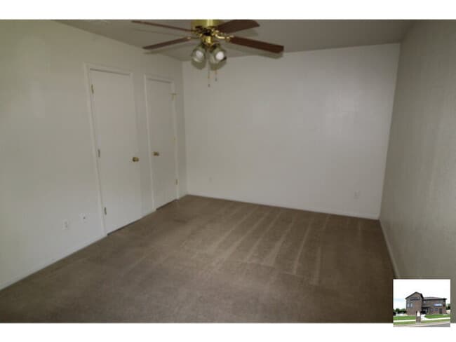 Building Photo - 4107 Primrose Dr