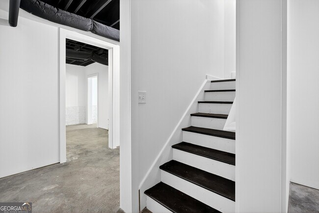 Building Photo - 67 Brightling Ln