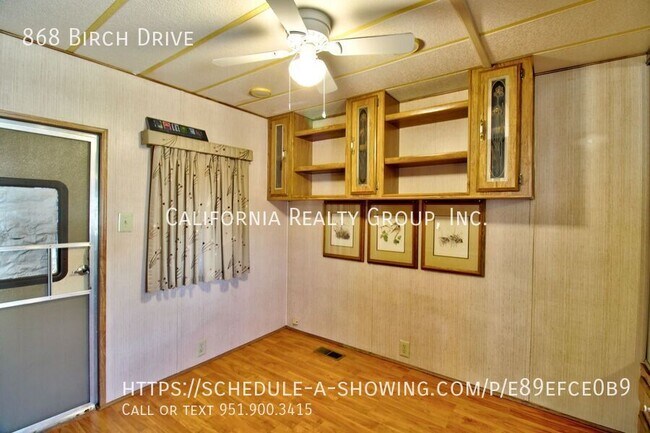 Building Photo - 868 Birch Dr