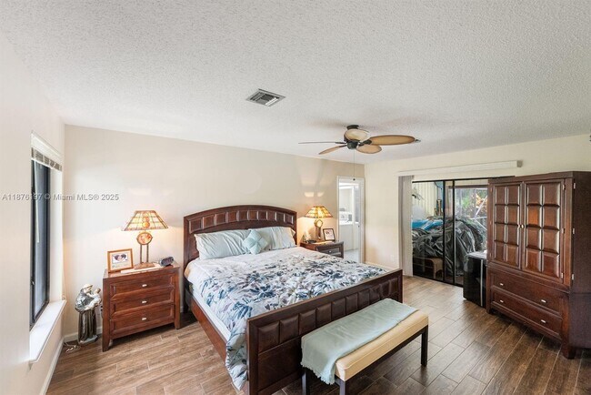 Building Photo - 17982 Tidewater Cir