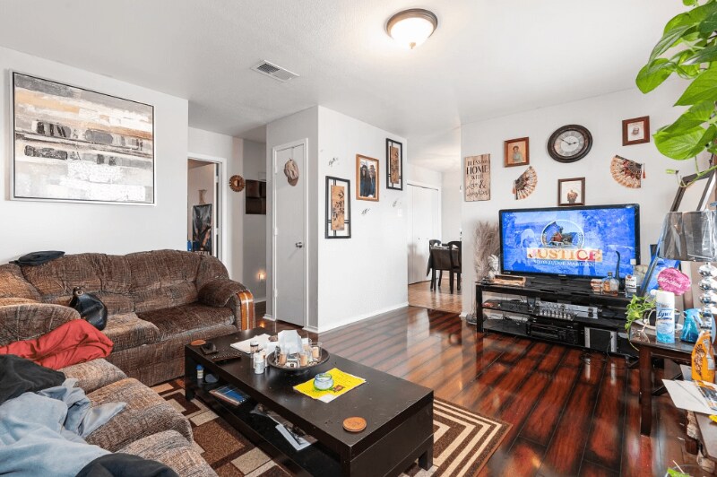 Building Photo - 1105 Horizon Dr