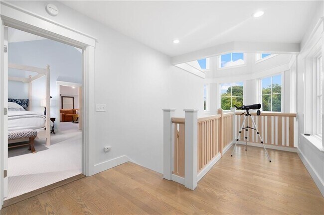 Building Photo - 46 Carnegie Heights Dr