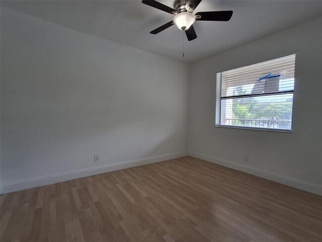 Building Photo - 8763 Shadow Wood Blvd
