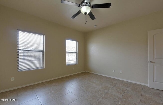 Building Photo - 501 Redd Rd