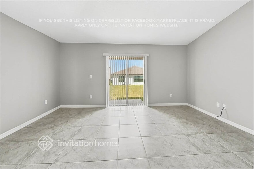 Building Photo - 1569 Blue Rose Dr