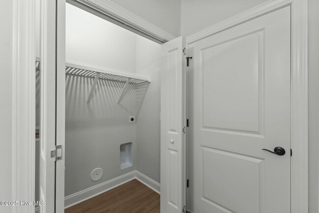 Building Photo - 400 Lighthouse Ln