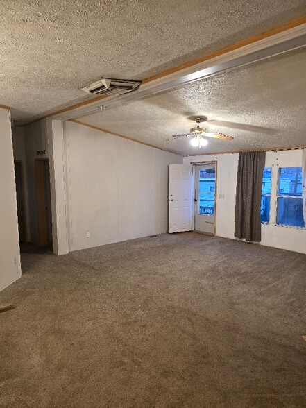 Building Photo - 2800 Miner St
