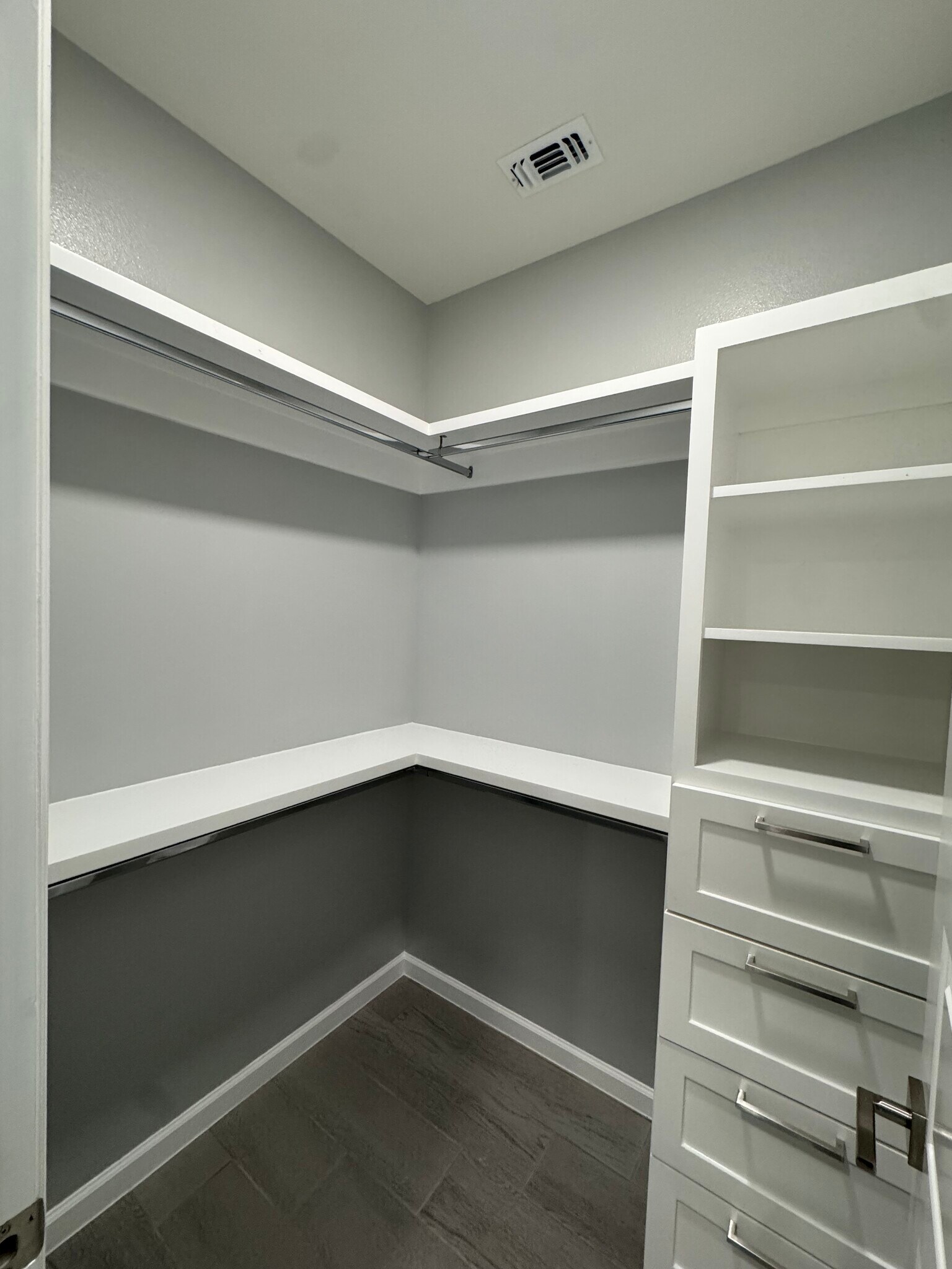 Building Photo - 1803 W Violet Dr