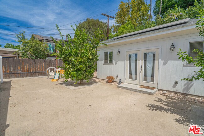Building Photo - 7044 Garden Grove Ave