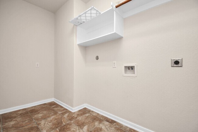 Building Photo - 8627 Sweet Pasture Dr