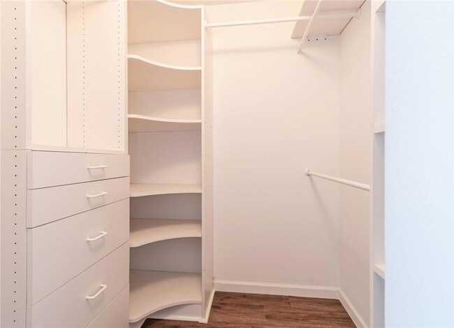 Building Photo - 1609 Sweetgum Terrace