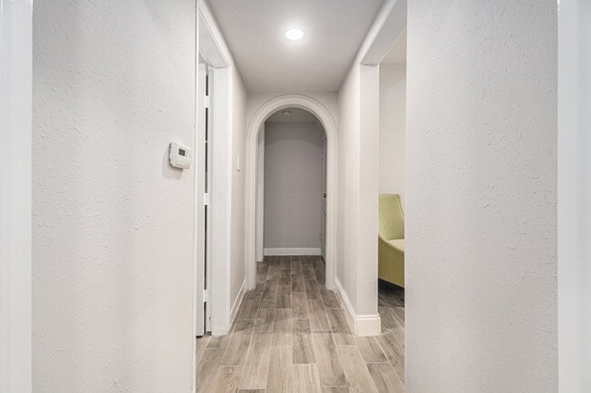Building Photo - 1028 Ave M 1/2