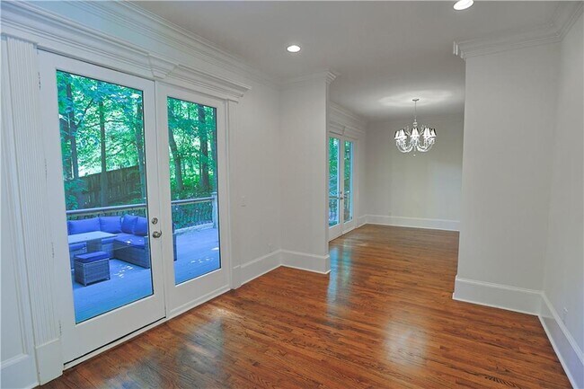 Building Photo - 1296 Lenox Park Blvd NE
