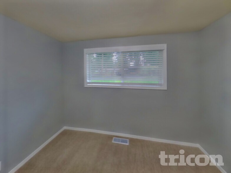 Building Photo - 6515 193rd Ave E